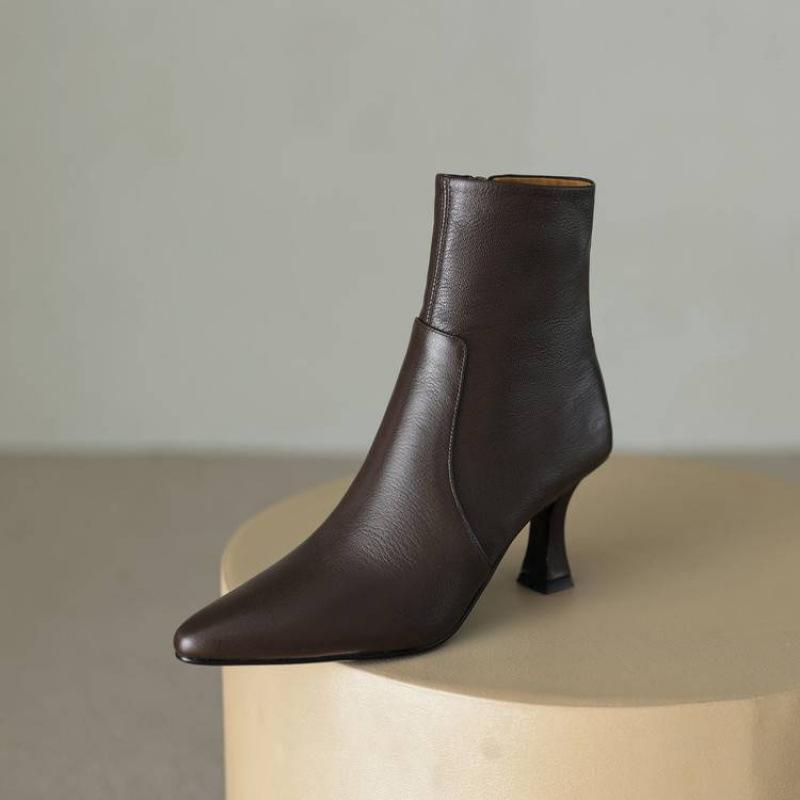 New women's leather large size medium boots solid color rear zipper thin heel pointed autumn and winter comfortable sheepskin Martin boots