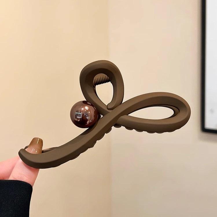 Elegant 2024 Coffee Pearl Shark Hair Clip for Women – Large Volume Summer Claw Accessory