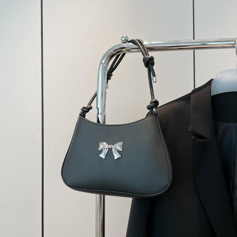 Trendy Fashionable Underarm Bag Small Shoulder Bag Chic Casual Style For Women In Vibrant Colors