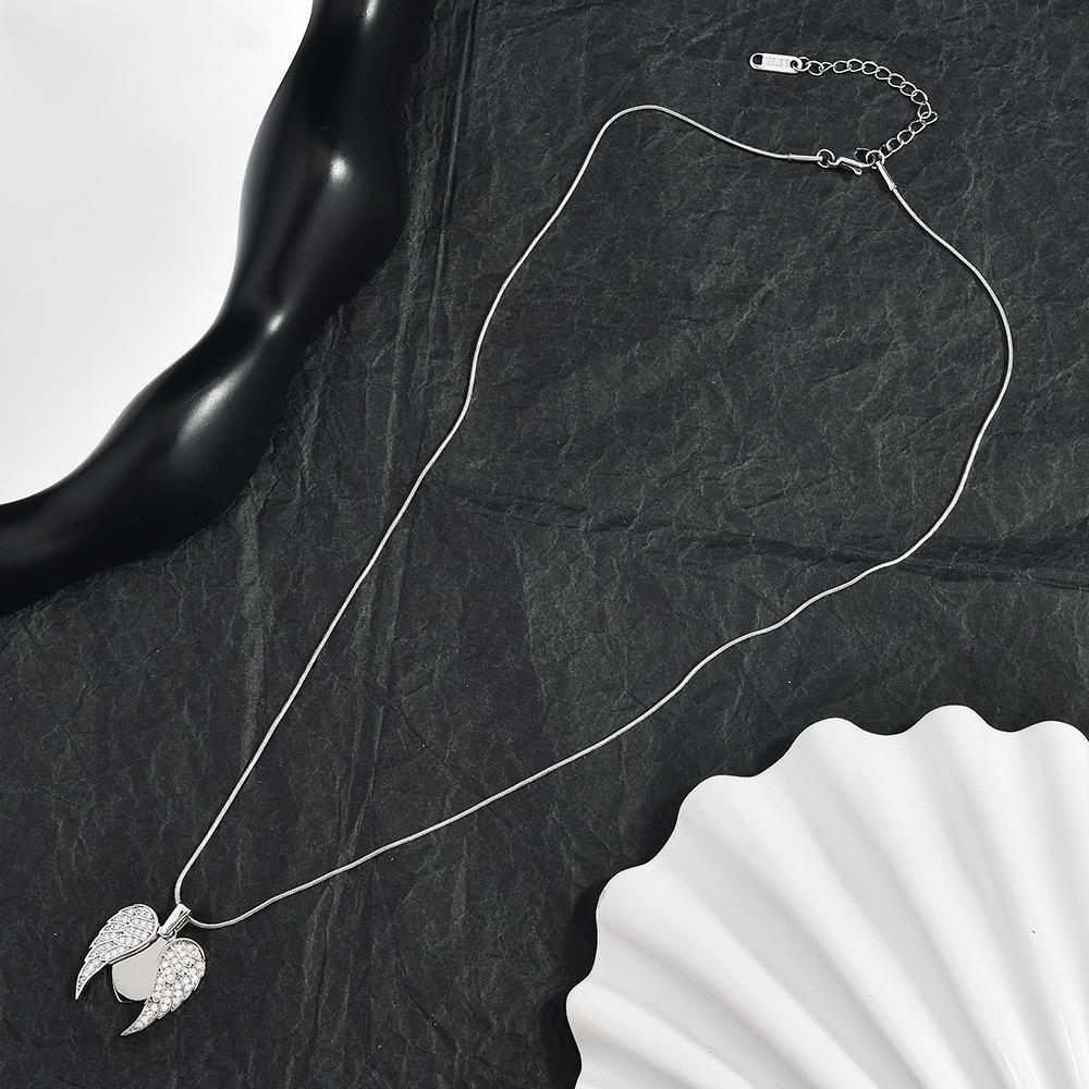 Open and Close Love Necklace for Women, Fashionable and Versatile Exquisite Accessories Gifts