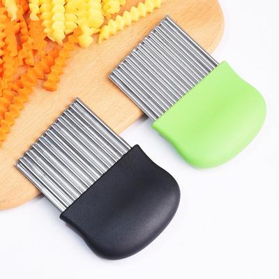 Multifunctioneel Huishoudelijk Golfmes voor Keuken, Perfect voor het Snijden van Plakjes Aardappelen, Groenten en Fruit