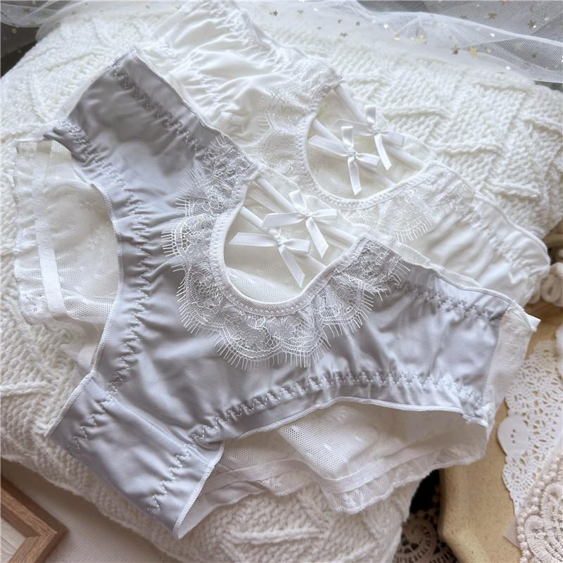 Sweet and Cute Briefs Front Cutout Careful Machine Ice Silk Underwear Lace Low-rise Women's Panties