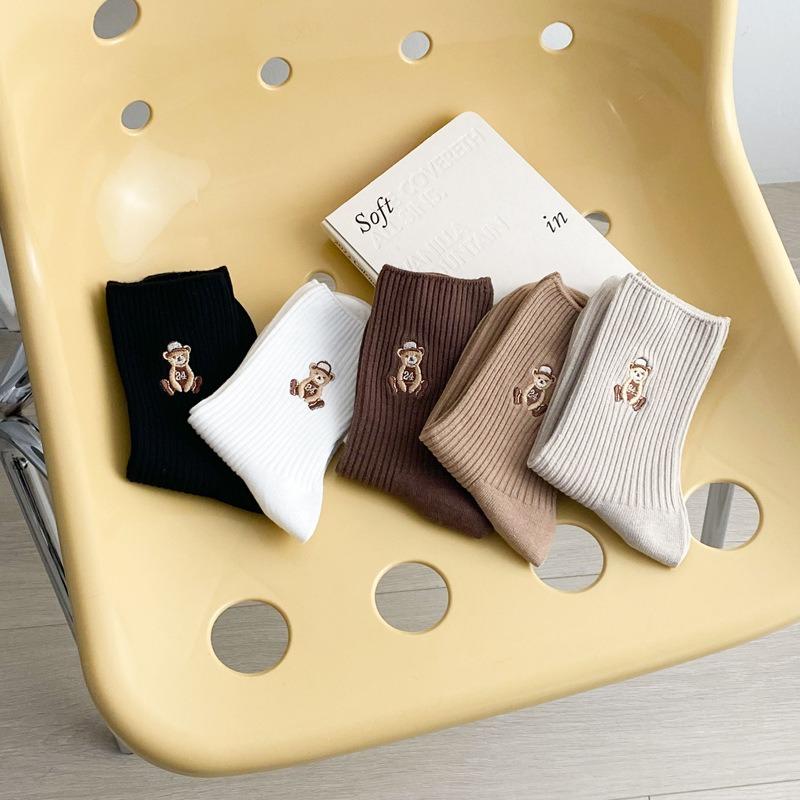 5 Pairs of Female Spring and Autumn New Cotton Cute Bear Tube Socks