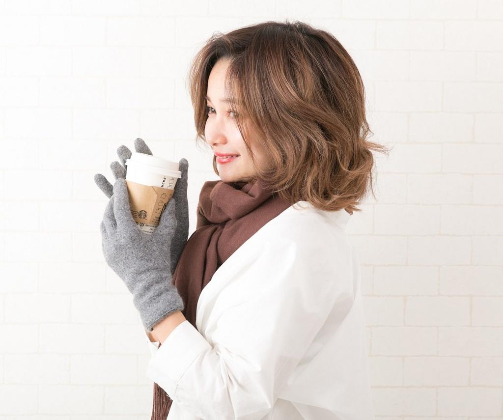 ELLE Cashmere Short Made in Soft Gift Brand Case Included Women's 100% Gloves, Simple, Warm, Double-Layered Gloves, Japan, Wool, Logo, (Gray, 21-22cm)