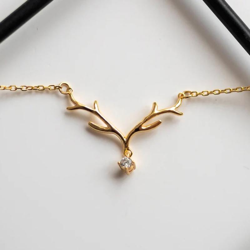 Cao Shi Large Minimalist Antler Pendant Necklace with Zircon Inlay – Women's Classic Christmas Jewelry