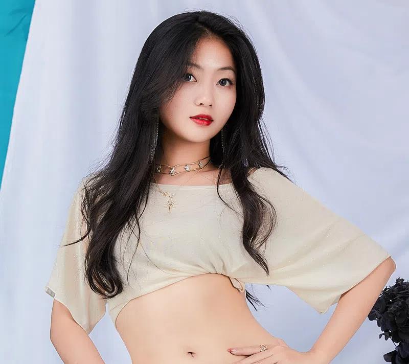 

Восточный танец Этнический танец Костюмы для выступлений Танец живота Женские костюмы Осенние брюки-лепестки Костюмы для выступлений M