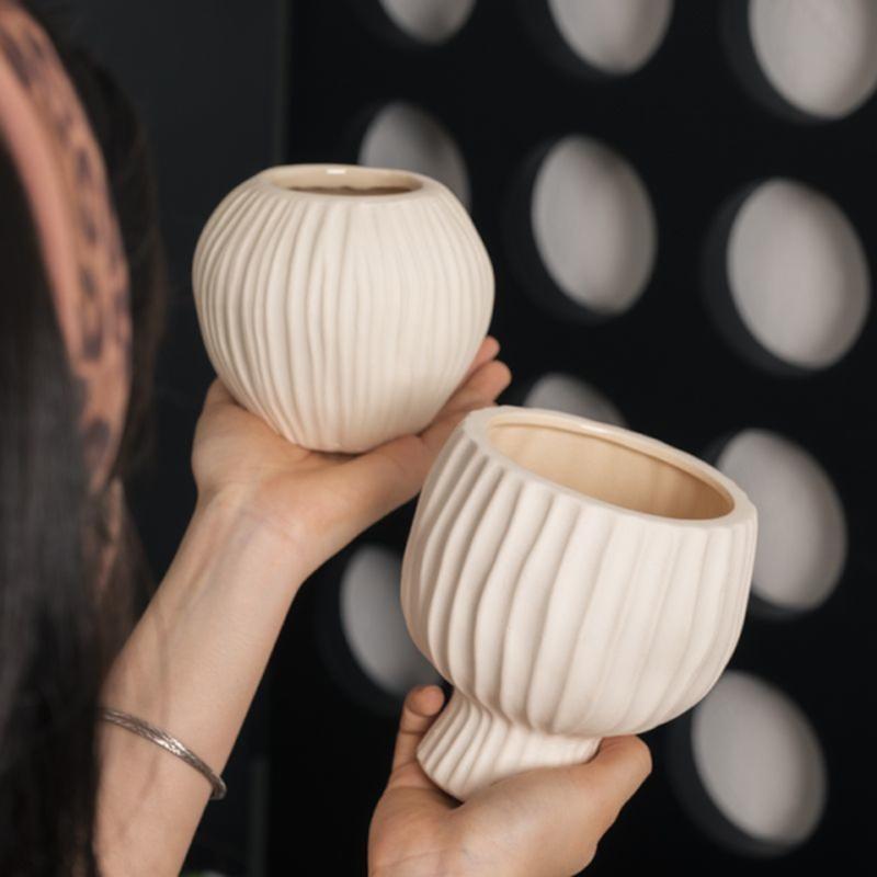 Plastic Vase White Imitation Ceramic Flower Vase Modern Art Nordic Decorative Wedding Home Indoor Table Gifts Dry Flower Vases