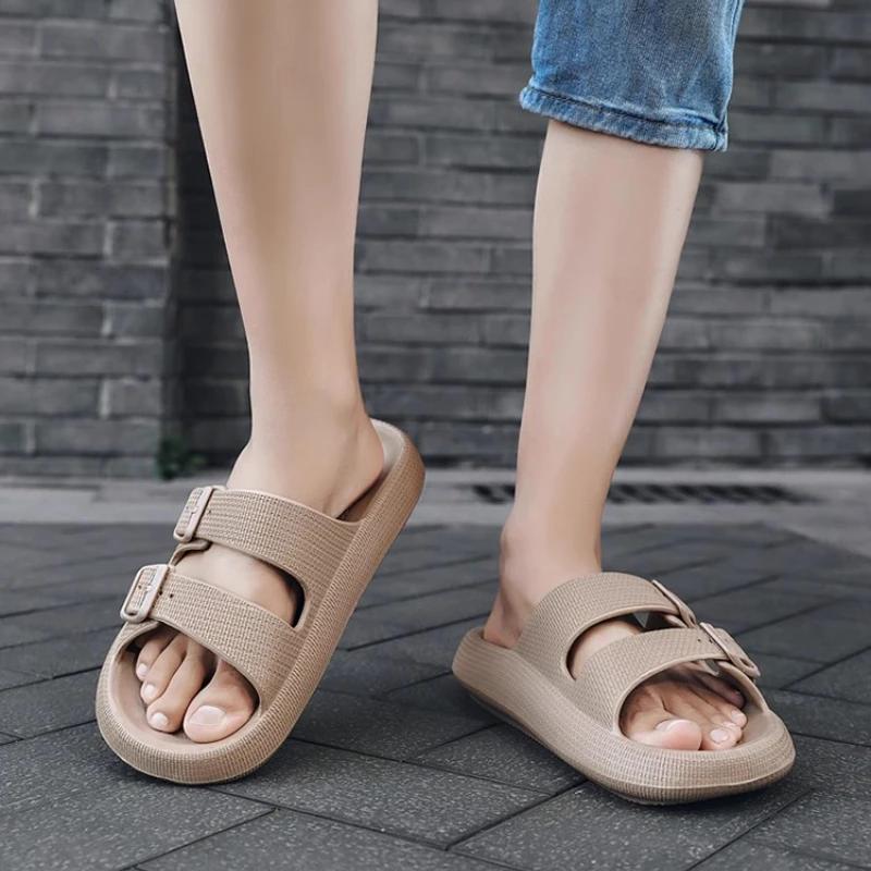 Fashion Couple Slippers Lightweight EVA Soft-soled Beach Shoes Couple Home Bathroom Slipper Outdoor Casual Flat Slippers Chanclas Hombre