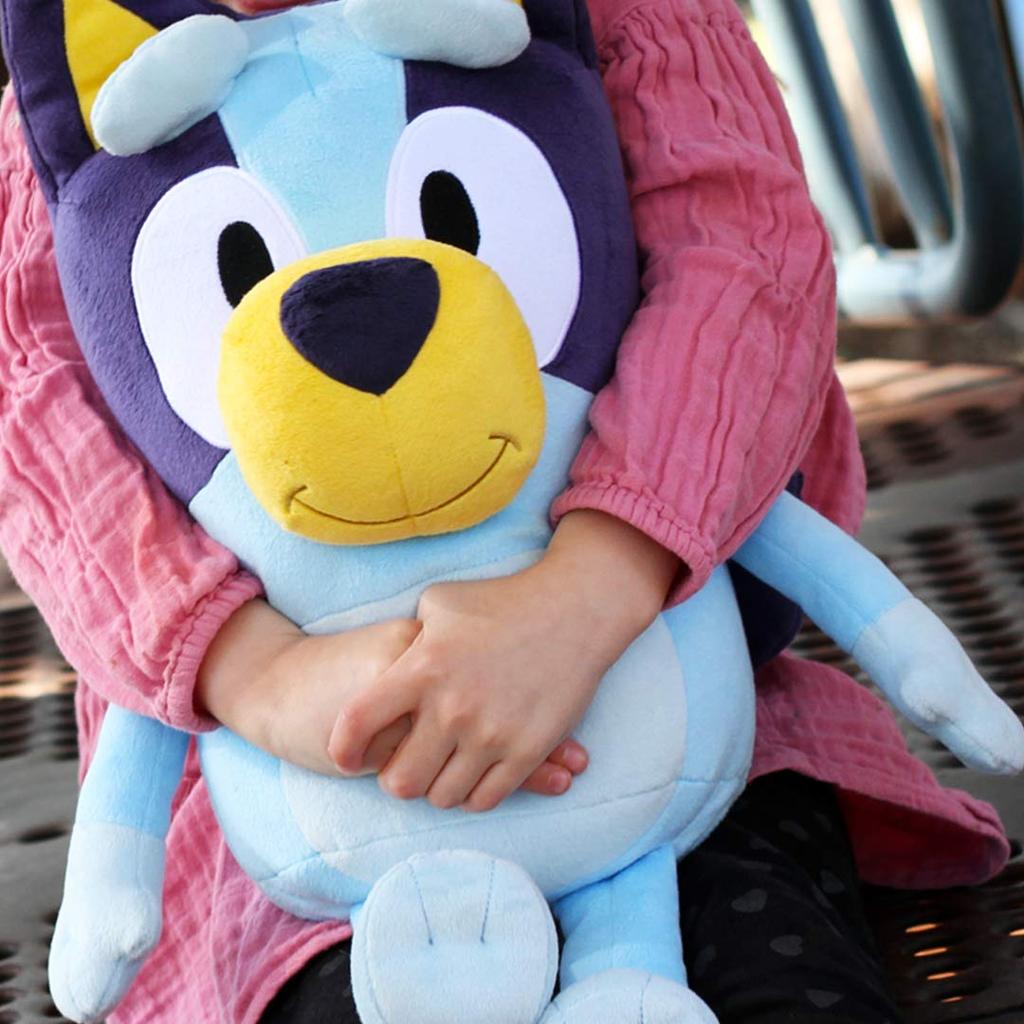 Bluey 18palcový plyšový společník na hraní a spánek, Jumbo velikost, Měkký luxusní materiál, Mazlivý nejlepší přítel (13010)