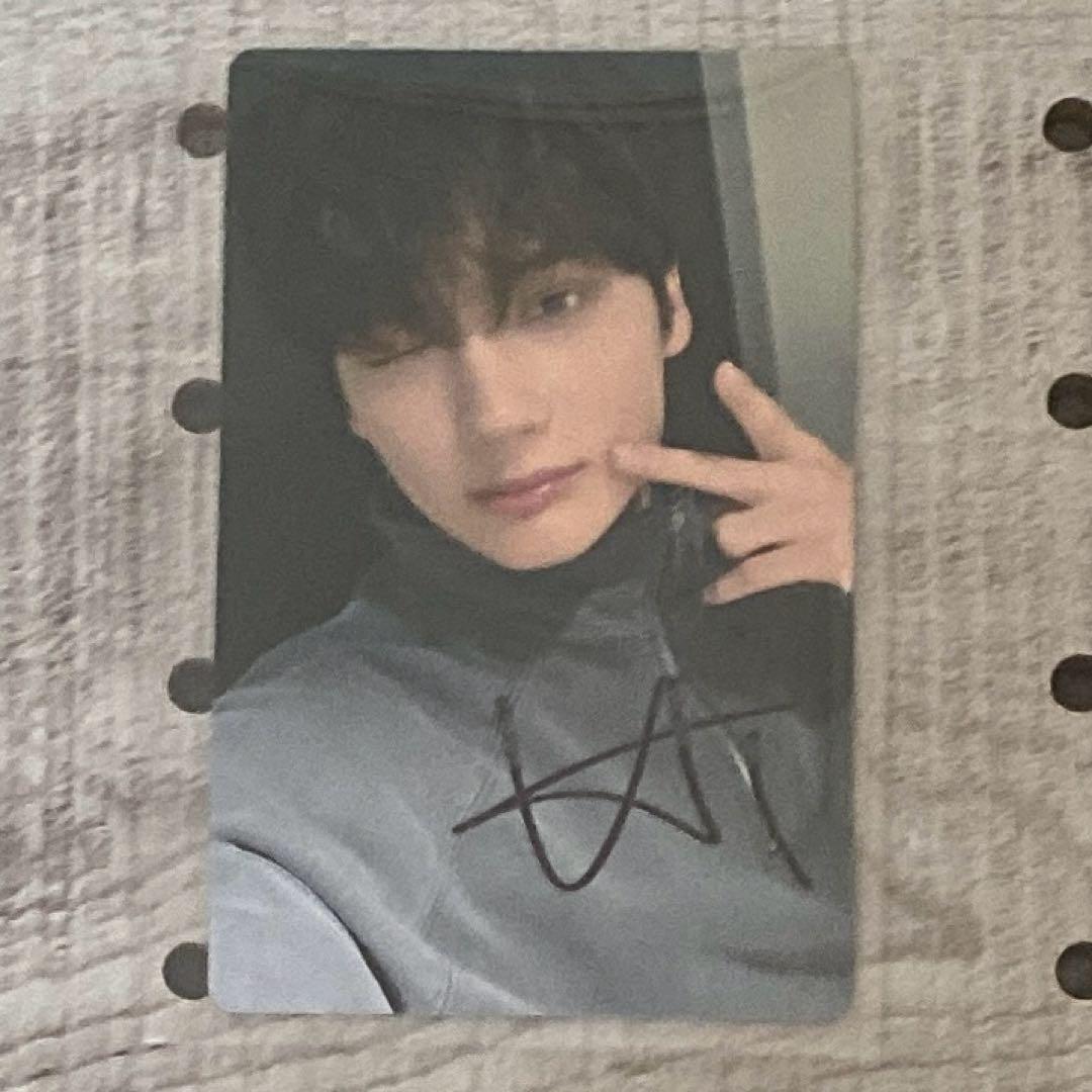 

[USED] TXT Hueningkai autographed trading card