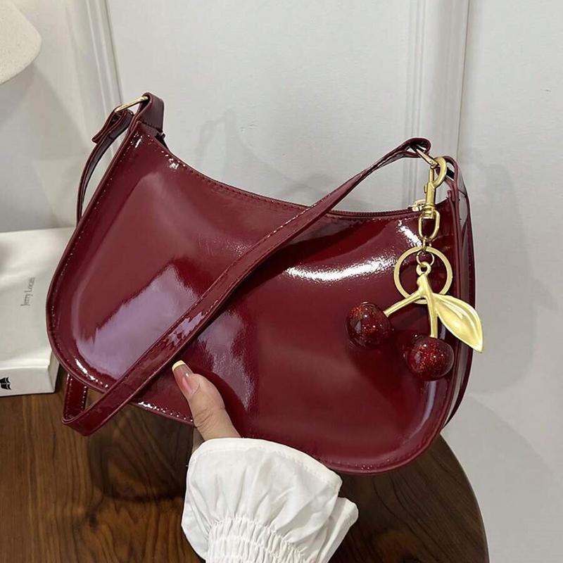 Yogodlns Vintage Retro Kabelka přes rameno pro ženy PU kůže Podpažní Crossbody Dámská Ležérní Kabelka Peněženka s třešňovým přívěskem