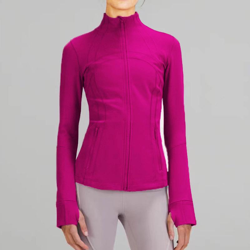 

Женская осенняя приталенная спортивная куртка-кардиган на молнии с воротником-стойкой. Medium