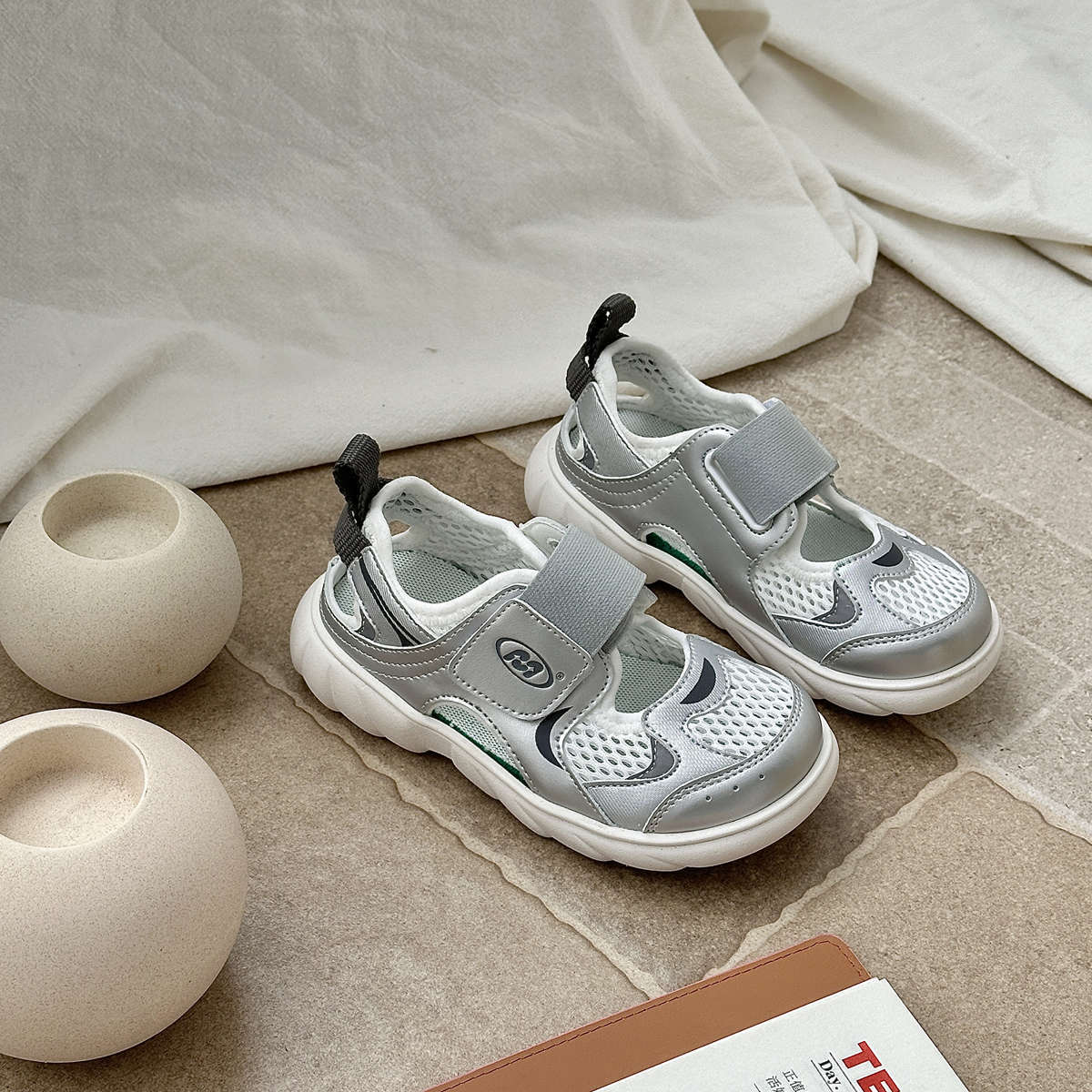 

XSHX Korean Function Children s Sandals Boys and Girls Breathable Sports Board Shoes Summer [Wenzhou Shoes] 25