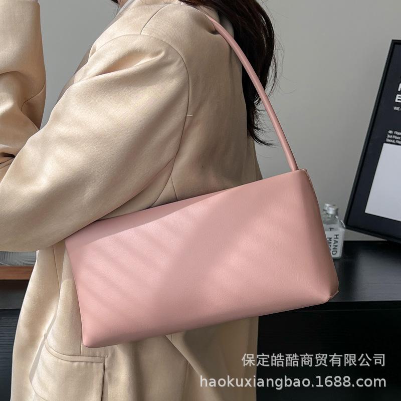 Spring Bag Women's 2025 New Fashion High-end Textured Shoulder Women's Bag Messenger Bag Versatile Ins Underarm Bag