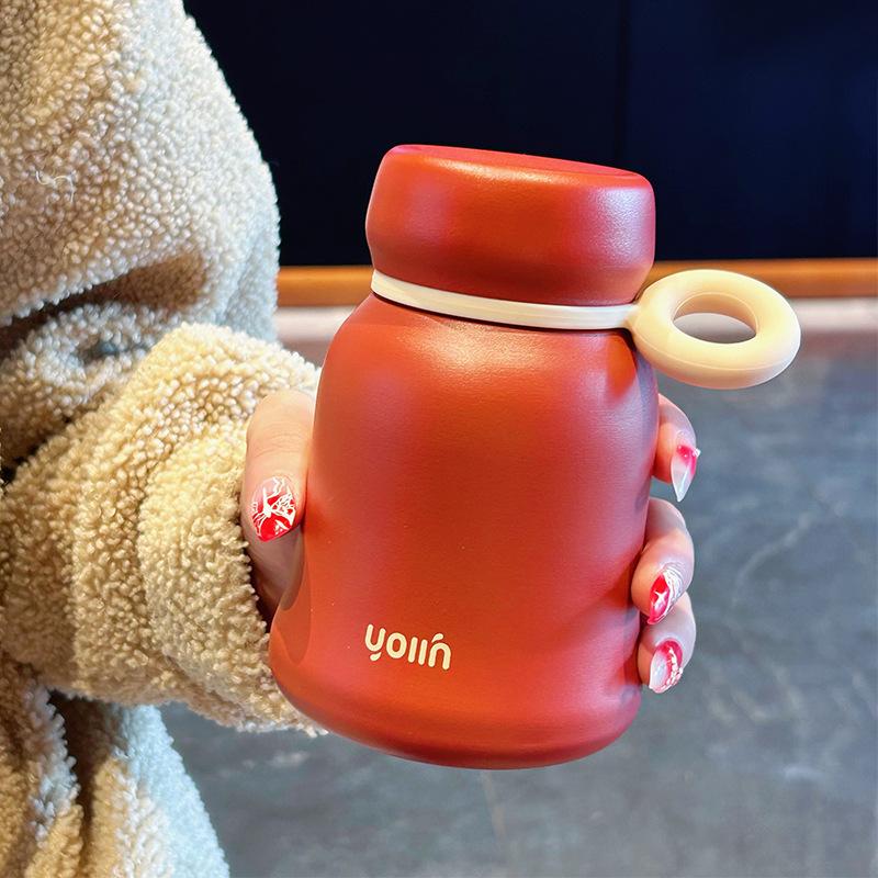 

1 шт. Кружка-термос, чашка для воды, кружка из нержавеющей стали, рождественский подарок для студентов для школы, портативная кружка-термос, подходит для зимы 301-400ml красный