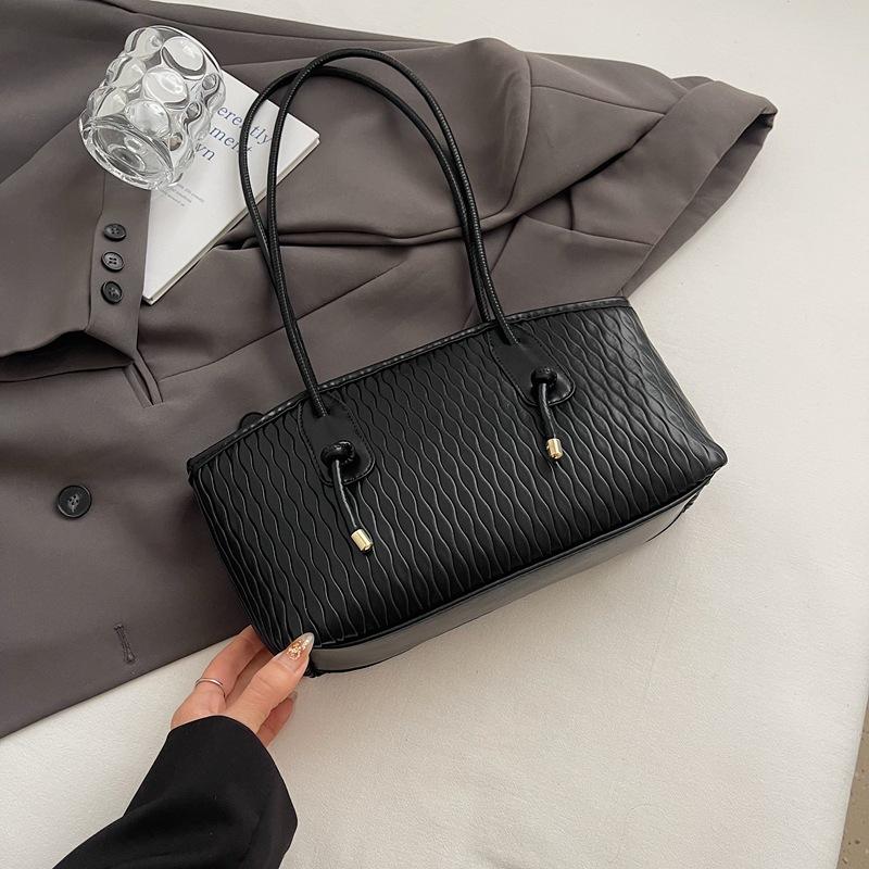 Повседневная сумка-тоут большой вместимости женская осенняя новая модная тисненая сумка через плечо сумка под мышку с характером