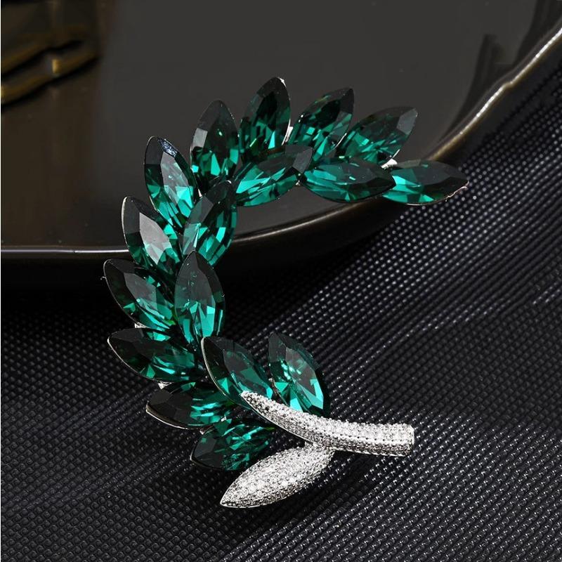 

Брошь Лист Растение Луна Женская Нишевый Дизайн Чувство Брошь Имитация Кристалла Корсаж Аксессуар для Костюма зелёный/серебряный