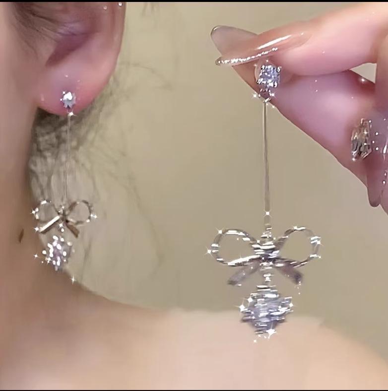 Lychee Jelly Powder Mosquito Coil Ear Clips: Elegant Chinese Style Moisturizing Earrings for Women