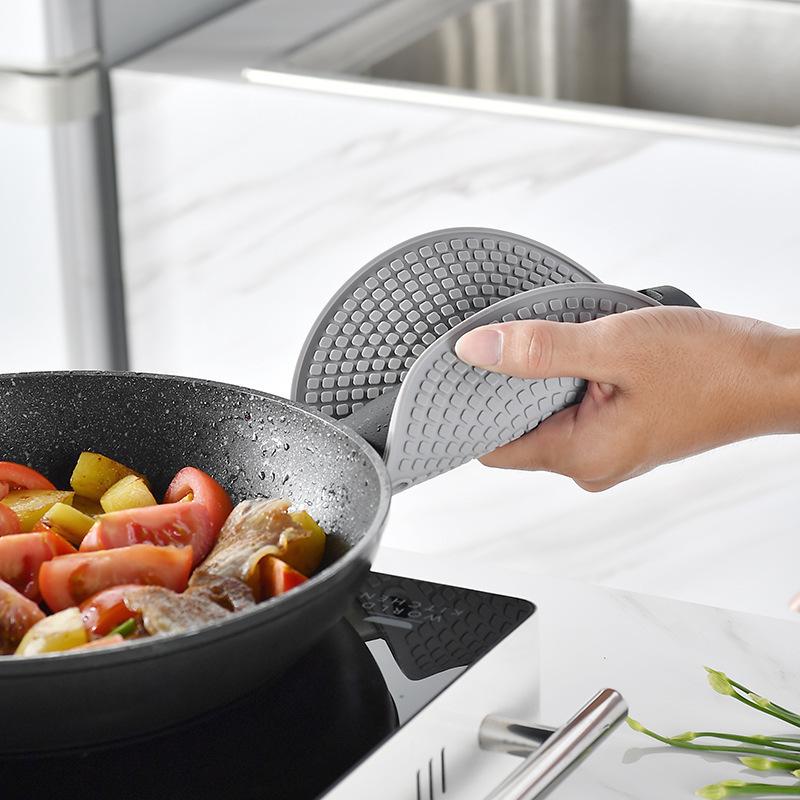 Silicone thermal insulation mat, round non-slip coaster, table mat, pot mat, placemat, high temperature resistance
