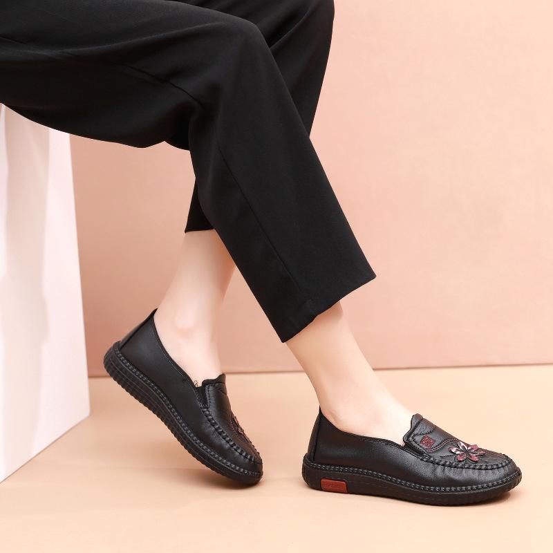 Women's Lightweight Non-Slip Soft Sole Shoes for Comfort - Ideal for Middle-Aged & Elderly