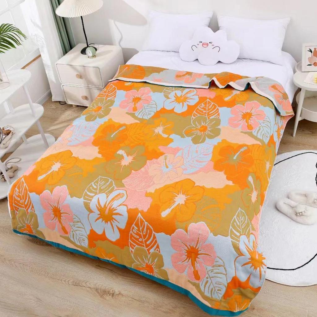 Washable Thickened Cotton-Polyester Floral Blanket Coverlet for All Seasons