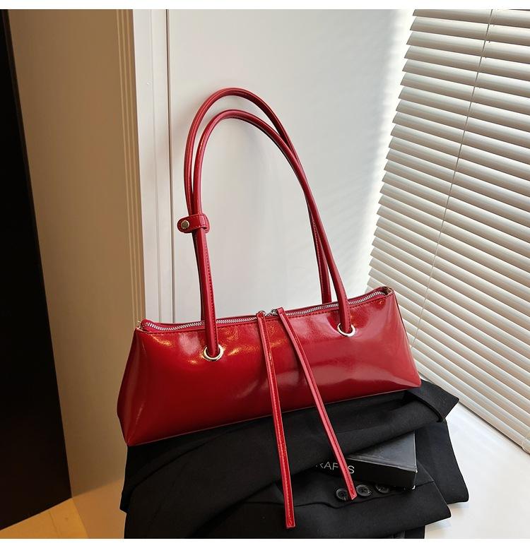 Premium sense large-capacity bag women's 2025 new niche fashion versatile single shoulder underarm baguette bag