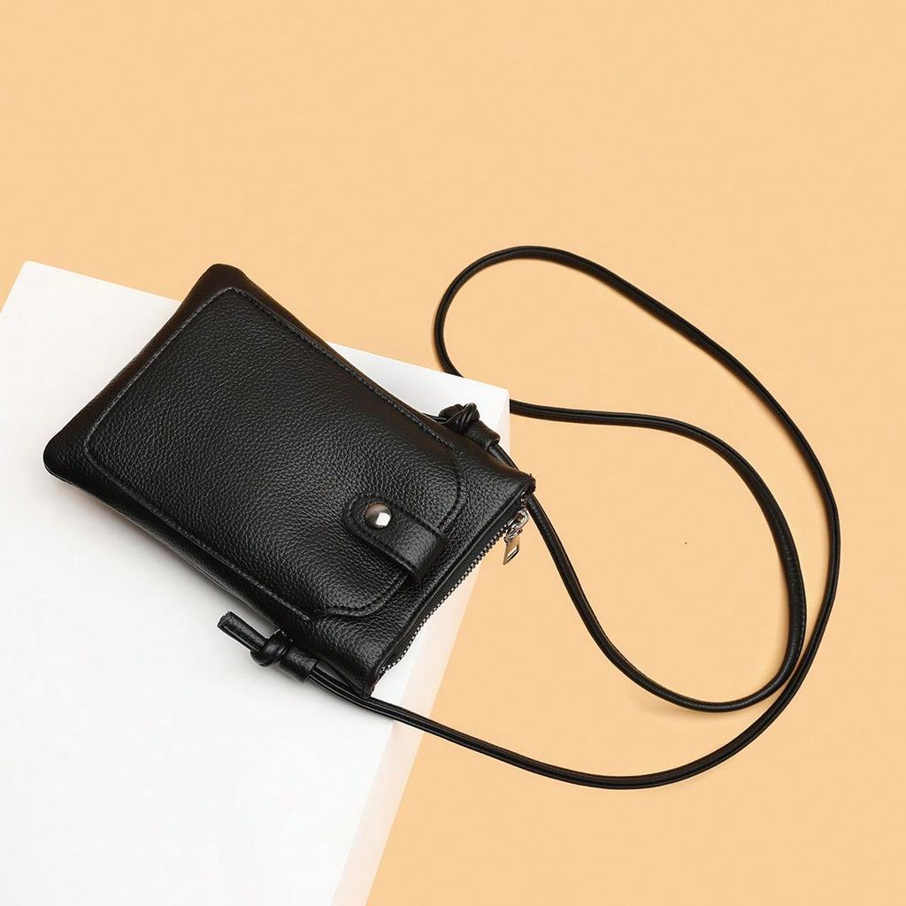 New Messenger Bag Women's Outdoor Portable Mobile Phone Bag Simple and Versatile Shoulder Small Bag Change Bag