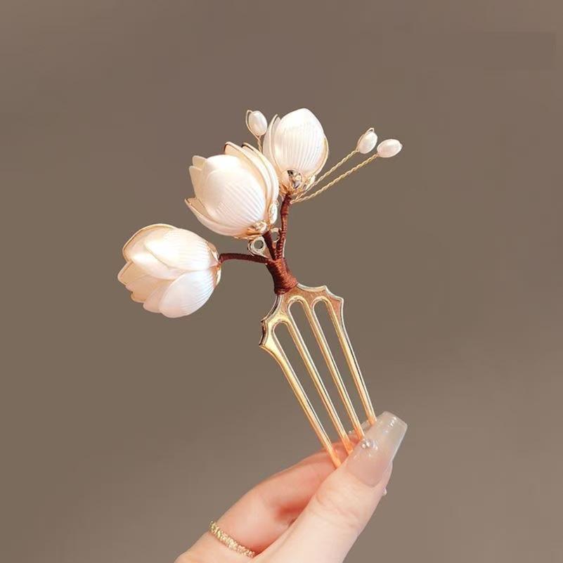 Agrafă de păr elegantă în formă de U cu magnolie: Coc high-end în stil chinezesc, accesoriu de păr pentru qipao.