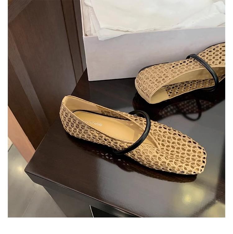 

Grape mother of the same style, French square head hollow woven one-word belt versatile soft surface light mouth single shoes women s mesh sandals 40 шампанского