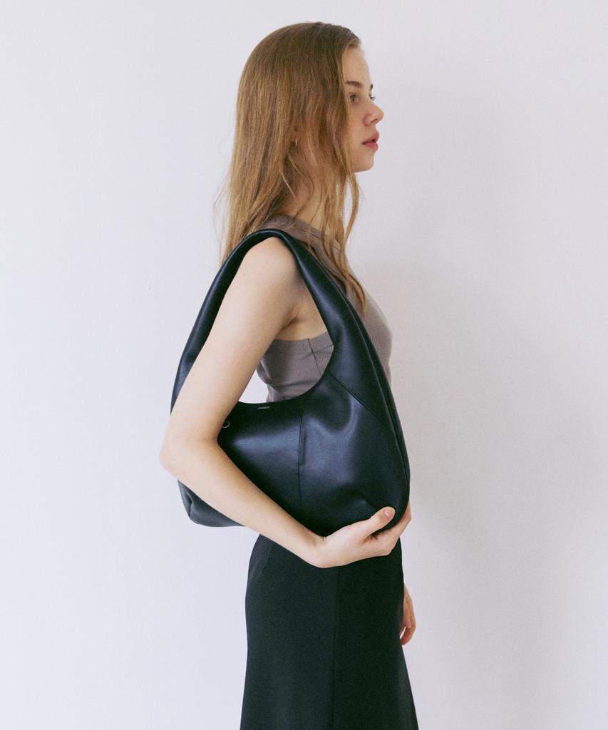 Ansouis Oasis Hobo Bag Black