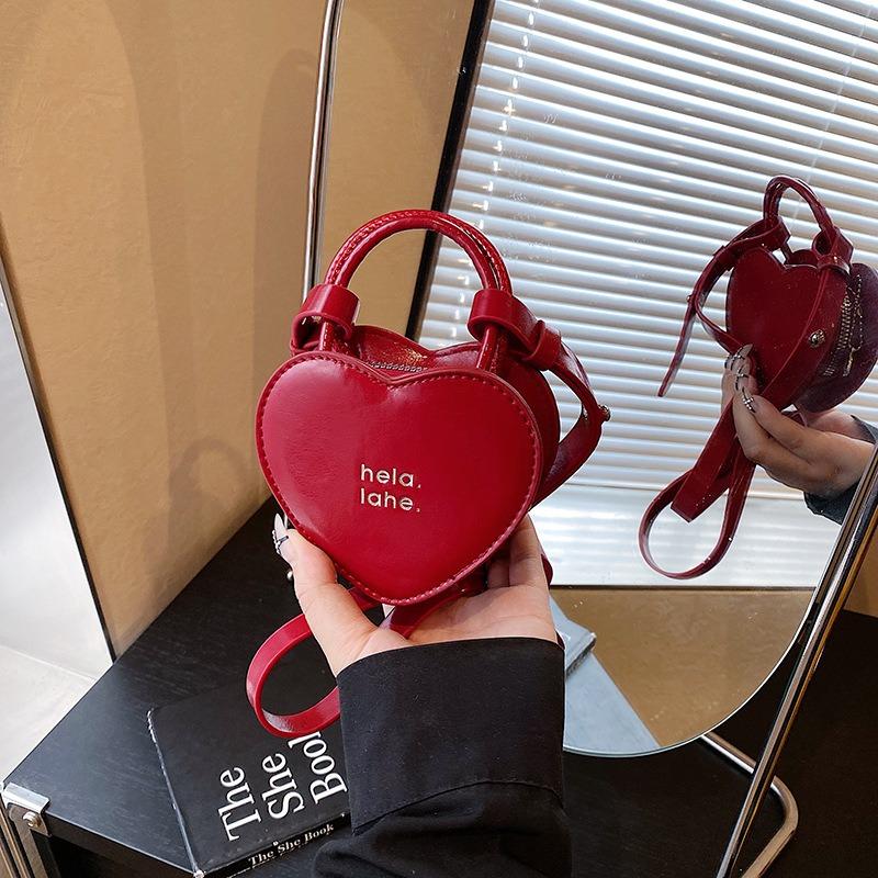 Nischenmode Liebe Mini Lippenstifttasche Damen Sommer neu einfach und vielseitig Messenger Bag
