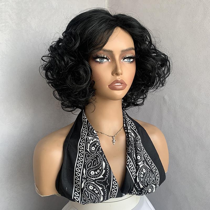 Gemischt Silber Grau Kurzes Welliges Haar Frauen Mittellang Schwarz Lockige Perücke Synthetisch Natürlich Party Alltagsperücke Hitzebeständige Faser