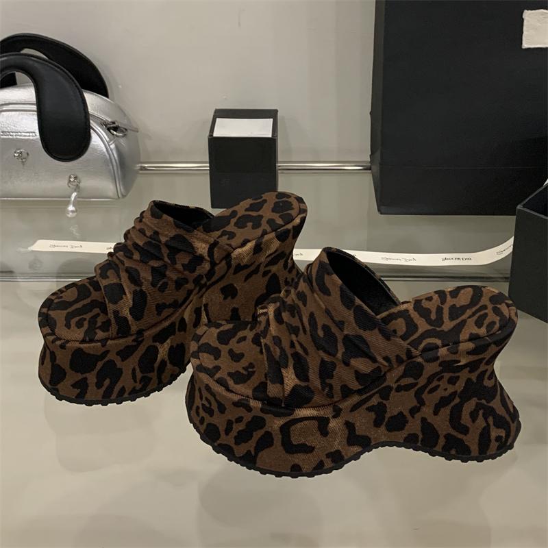 Fashion Eilyken Design Style Pleated Leopard Print  Platform Wedges Women's Slippers Summer Open Toe Chunky High Heels Party Slide Shoes