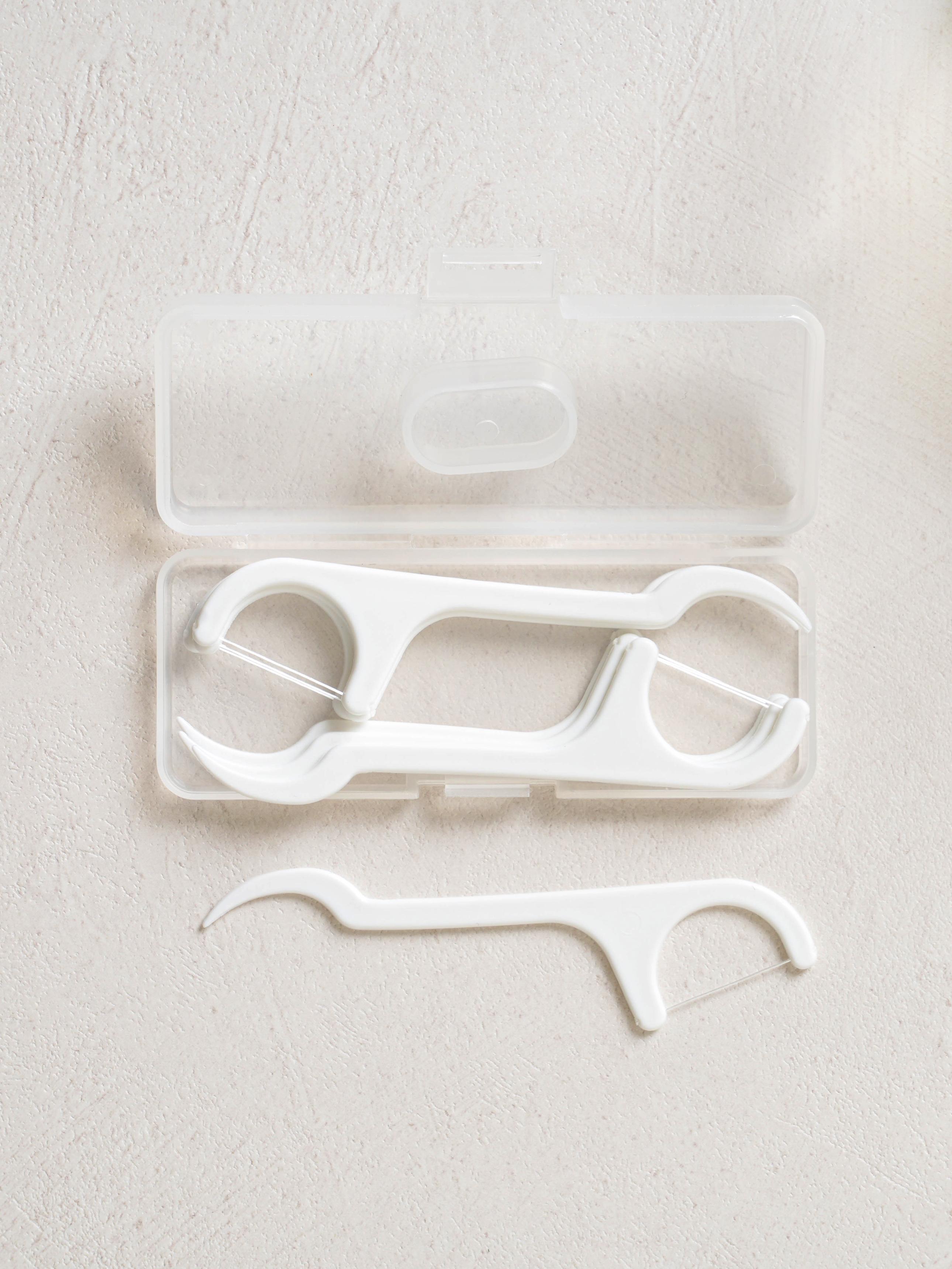 100-Pack Disposable Interdental Floss Picks 1ea
