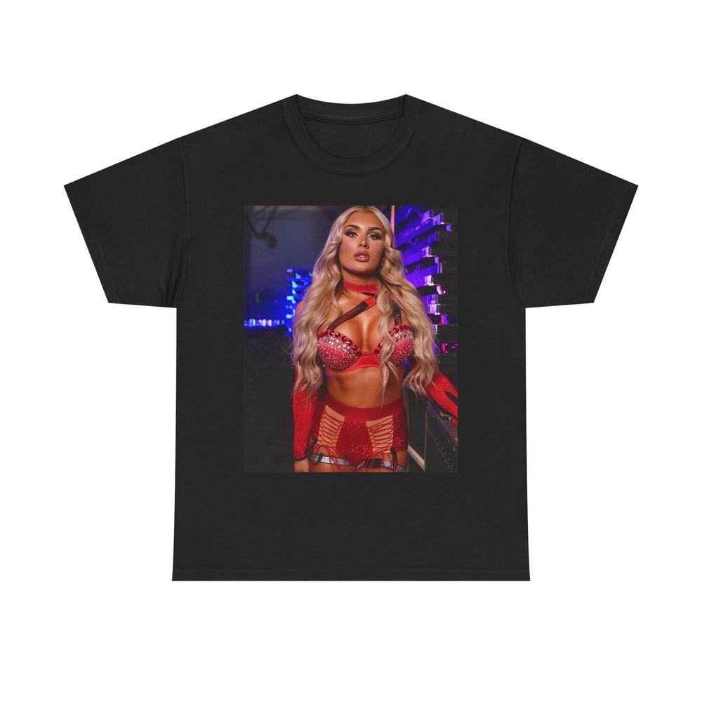 

Tiffany Stratton WWE Tee Shirt M