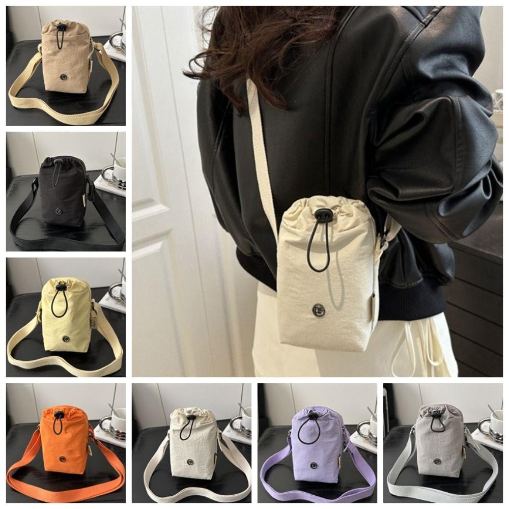 

Multifunctional Mini Nylon Crossbody Bag Zipper Single Shoulder Bag Water Bottle Bag Travel жовтий