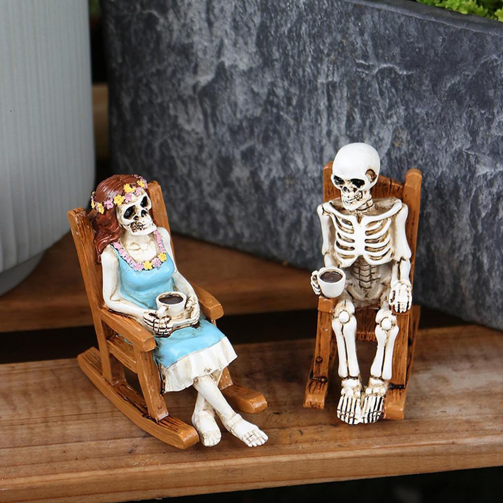 Halloween Decorations Resin Skeleton Couple Statues Halloween Decor Spooky Sculpture Desktop Centerpiece for Holiday Festival