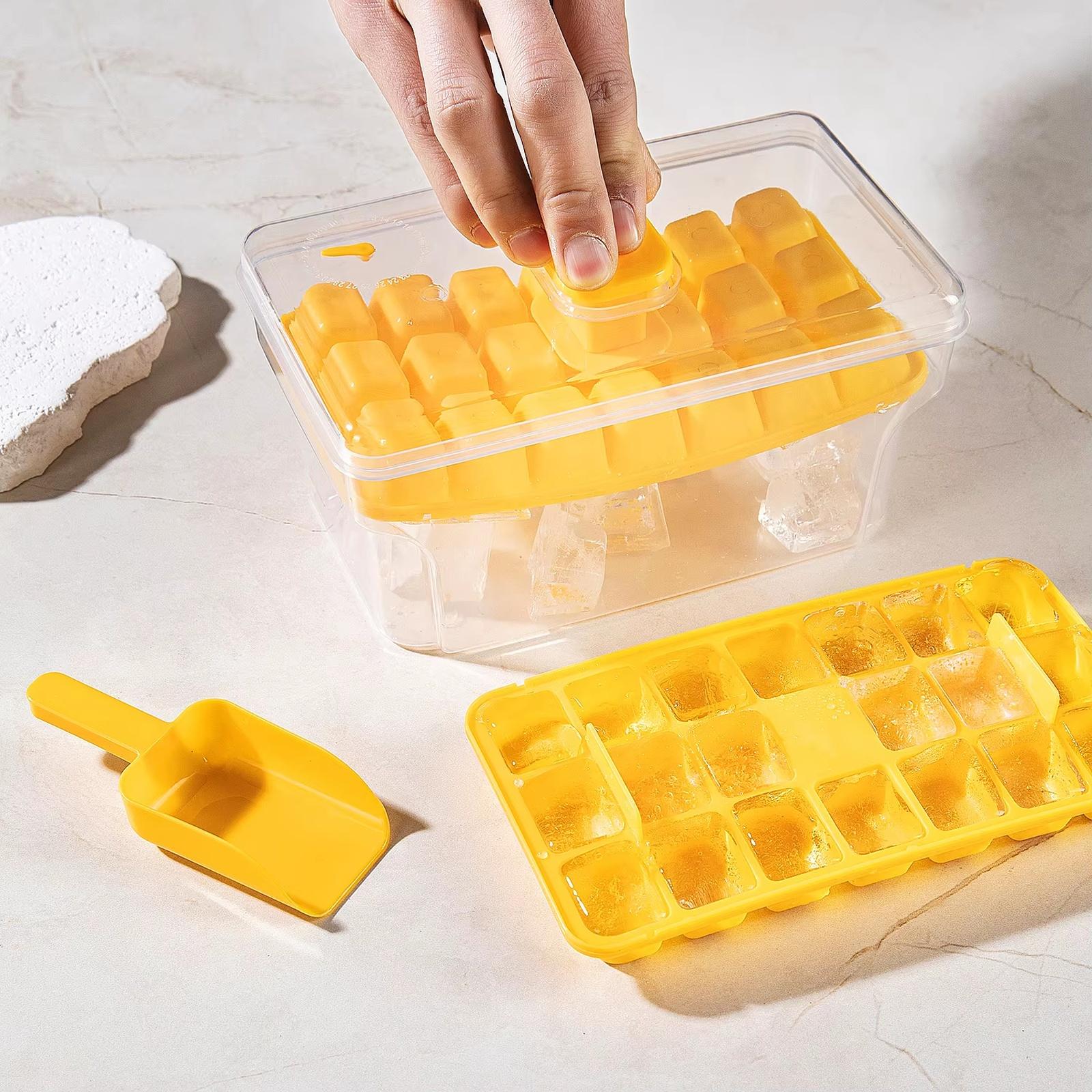 

Food Grade Tray Large Capacity Ice Maker with Storage Box Press Ice Mold for Home Freezer one size жёлтый
