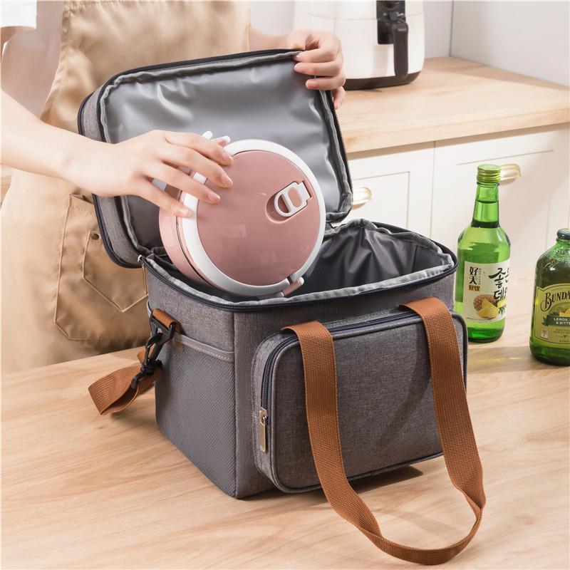 Portable Oxford Fabric Cooler Bag With Insulation And Water Injection For Outdoor Use