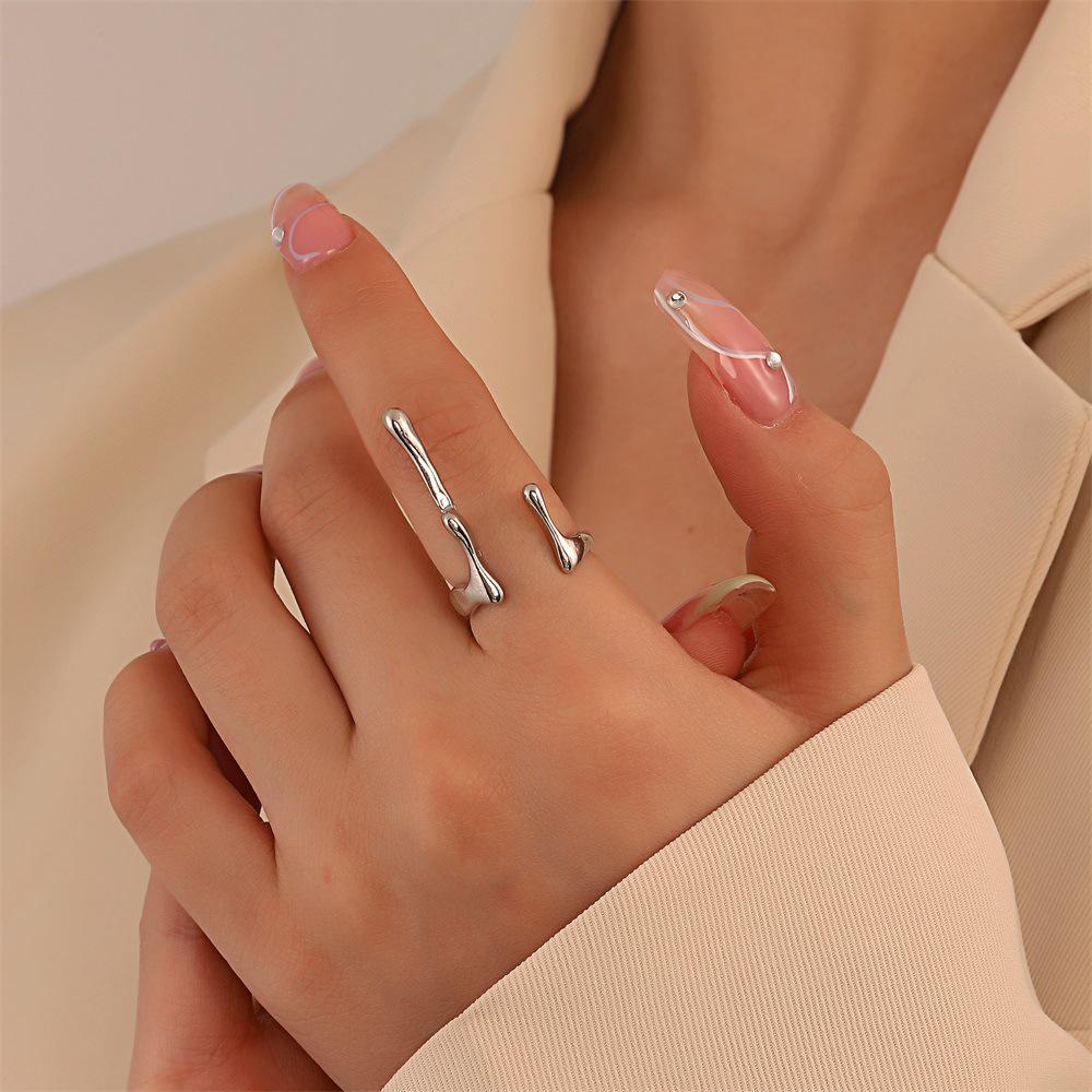 High-End Women's Fashion Irregular Pleated Texture Open Finger Ring Set