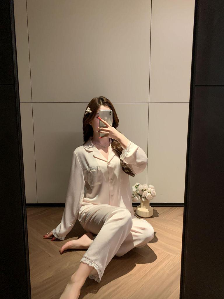 2026 Women's Ice Silk Backless Lace Long Sleeve Pajama Set