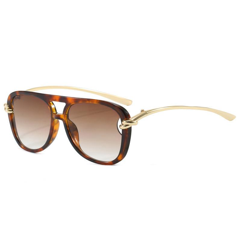 Stylish Sunglasses With Full Frame Design For Summer Travel And Parties