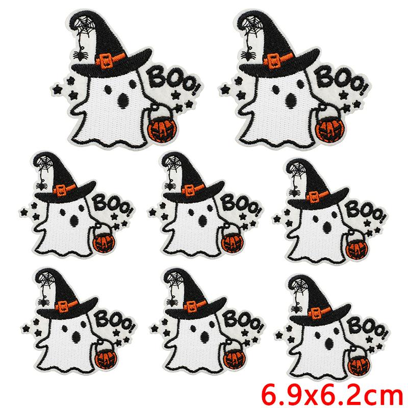 10pcs /Lots Cartoon /Halloween Series Horrible Pumpkin Head Iron On Embroidered Patches Diy Ghost Basketball Iron On Patches 