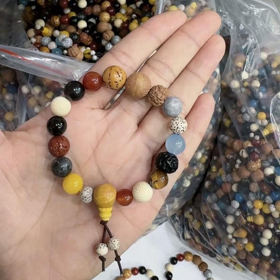 Putuo Mountain Women's Bodhi Eighteen Seed Multi-Treasure Buddhist Beads Protection Bracelet