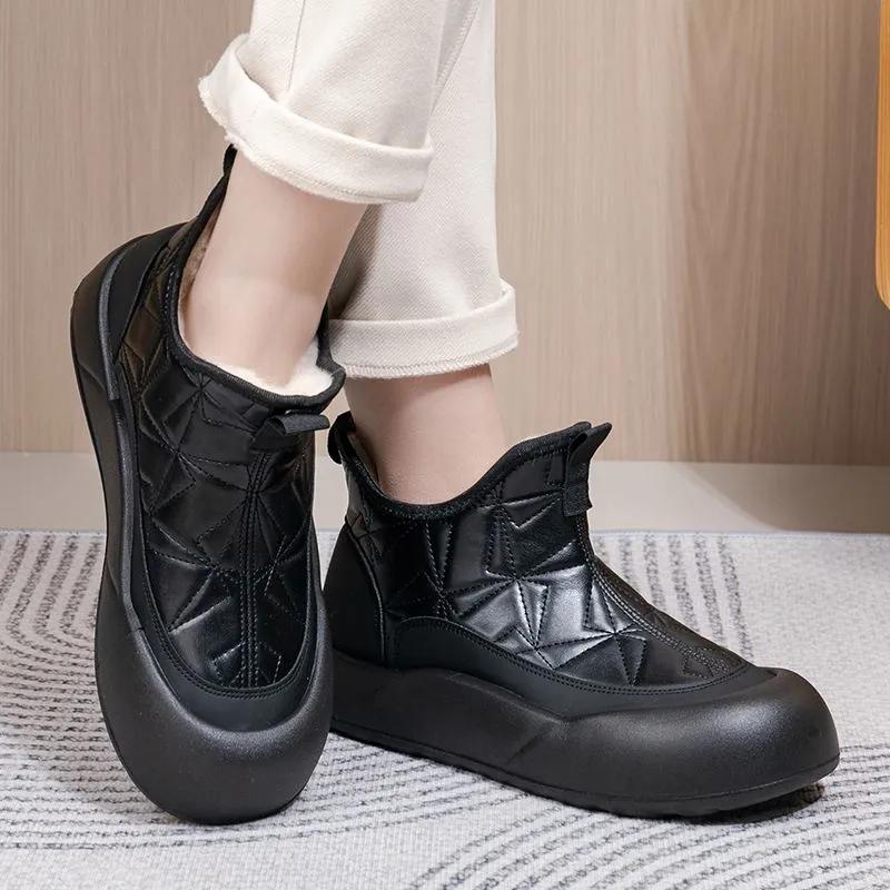 Winter Women's Cotton Boots Casual Slip-On Snow Boots with Fleece Lining and Anti-Slip Design