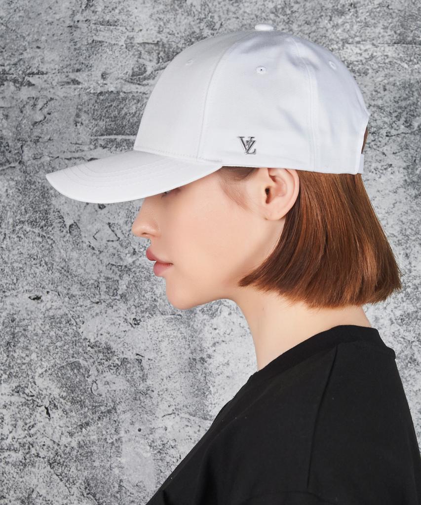 Bajal Vz Studded Oversized Ball Cap White
