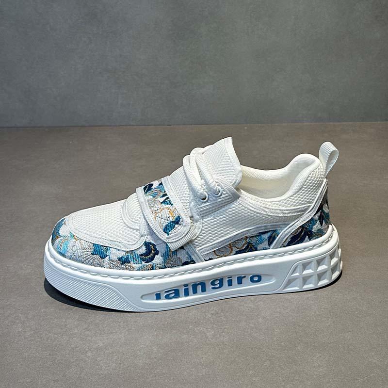 

Velcro embroidered board shoes new comfortable breathable mesh soft sole light casual qs 43 standard size