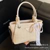 Straw Bag Women's 2025 New High-end Texture Niche Seaside Season Versatile Messenger Bag Fashionable Portable Woven Bag