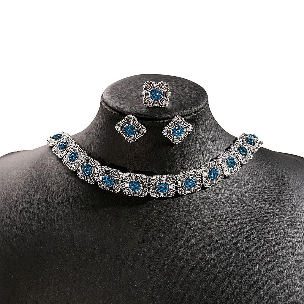 Vintage Floral Jewelry Set With Rhinestone Necklace Earrings Ring For Women