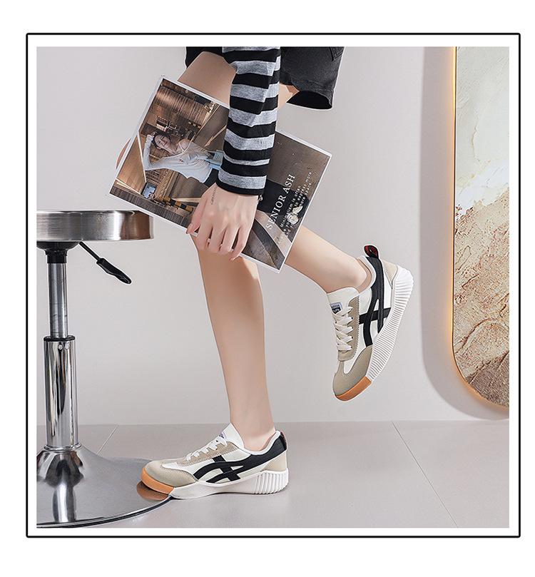 2024 Sommer Damen Koreanischer Stil Vielseitige Atmungsaktive Flache Weiße Freizeit-Sneaker